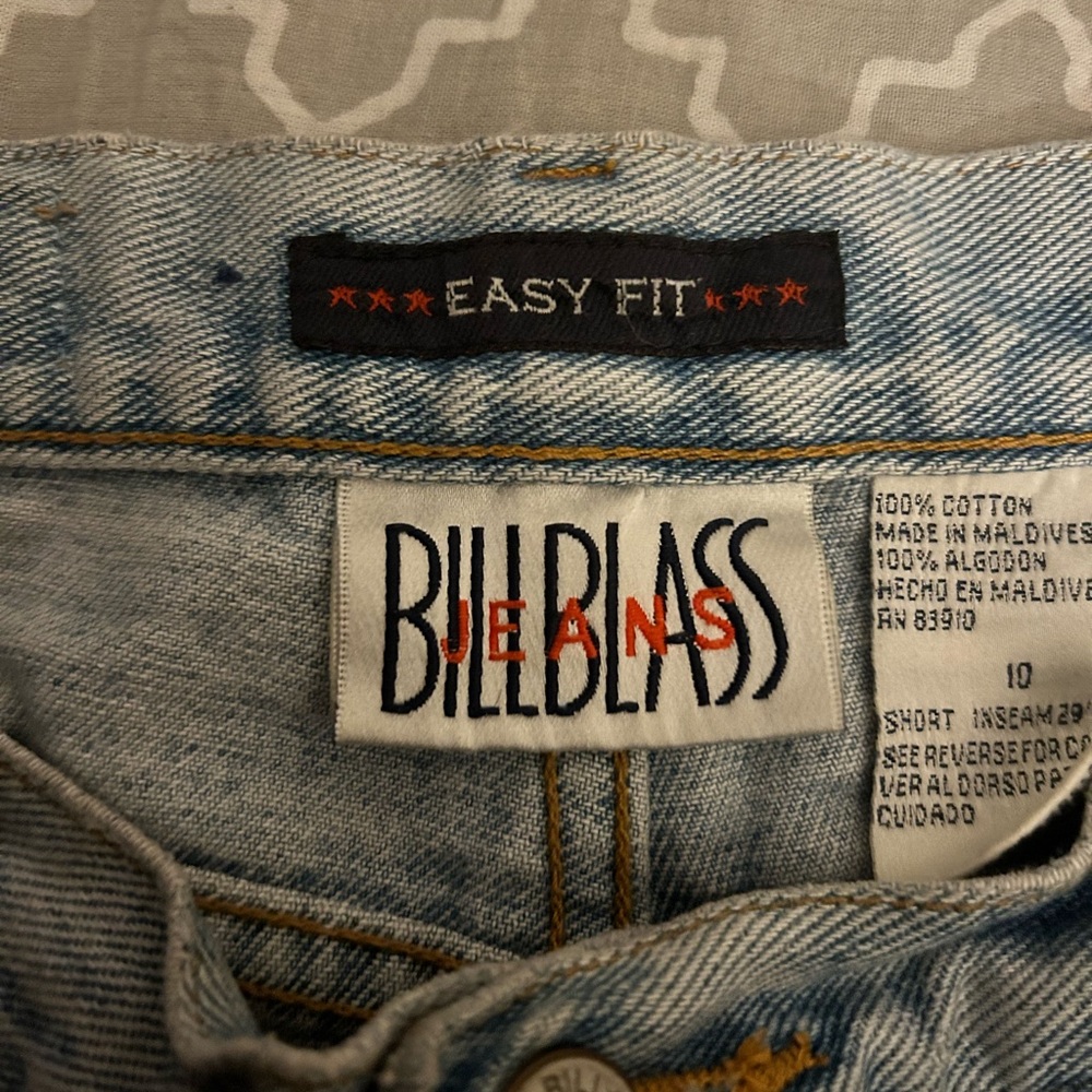 baggy light blue jeans